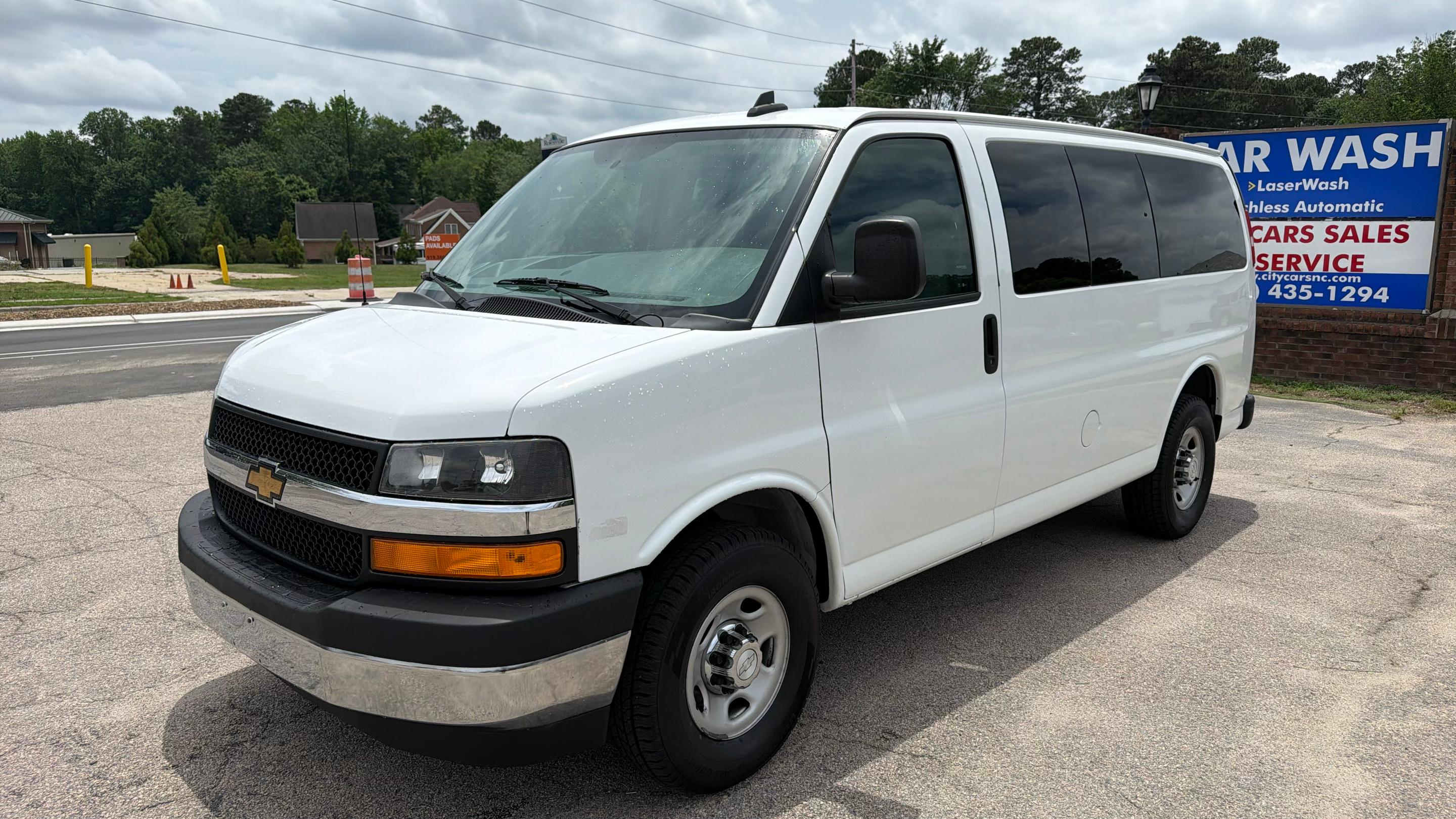 Chevrolet Express 2017 in 