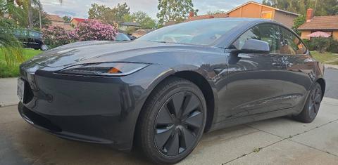 Tesla Model 3 2025