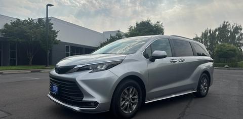 Toyota Sienna 2025