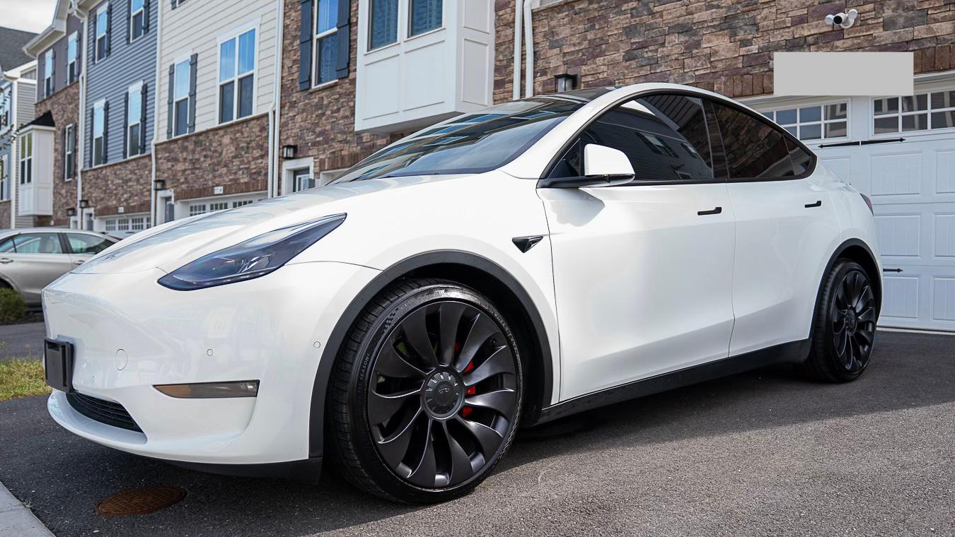 Tesla Model Y 2022 in Laurel, MD