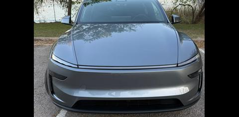 Tesla Model Y 2026