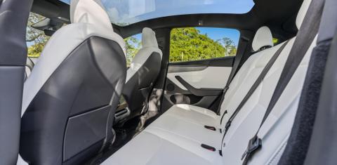 Tesla Model Y 2026