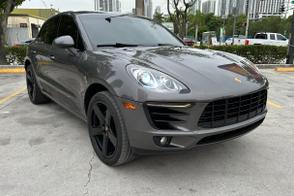 Porsche Macan car