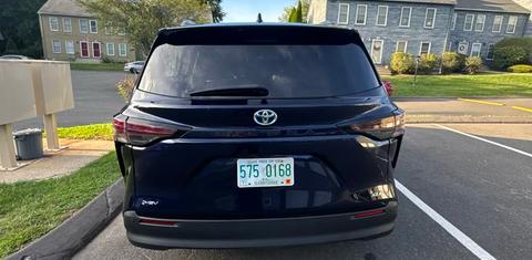 Toyota Sienna 2025