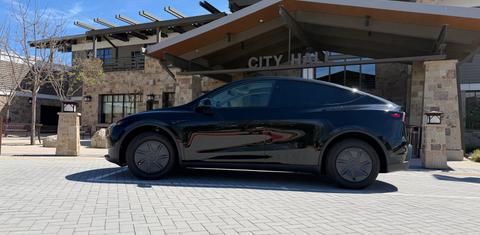 Tesla Model Y 2026
