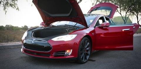 Tesla Model S 2015