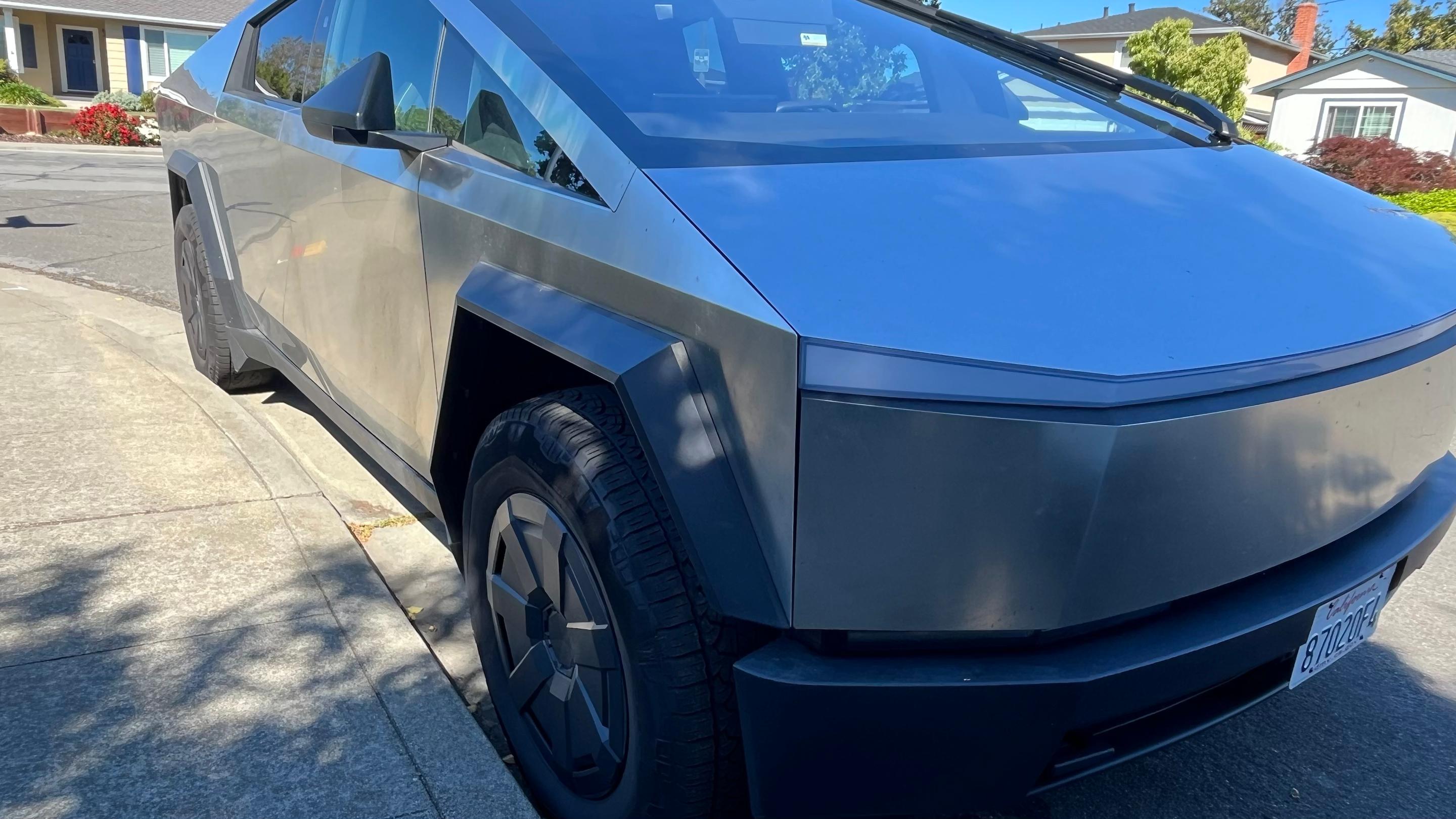 Tesla Cybertruck 2025 in Sunnyvale, CA