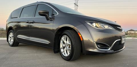 Chrysler Pacifica 2017