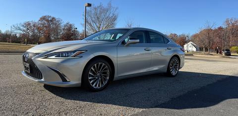 Lexus ES 2019