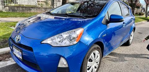 Toyota Prius c 2014