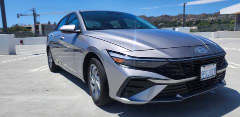 Hyundai Elantra 2024