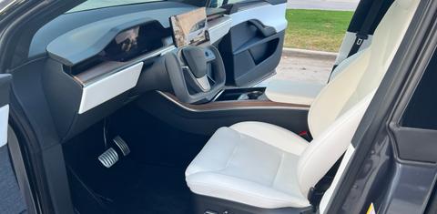 Tesla Model X 2022