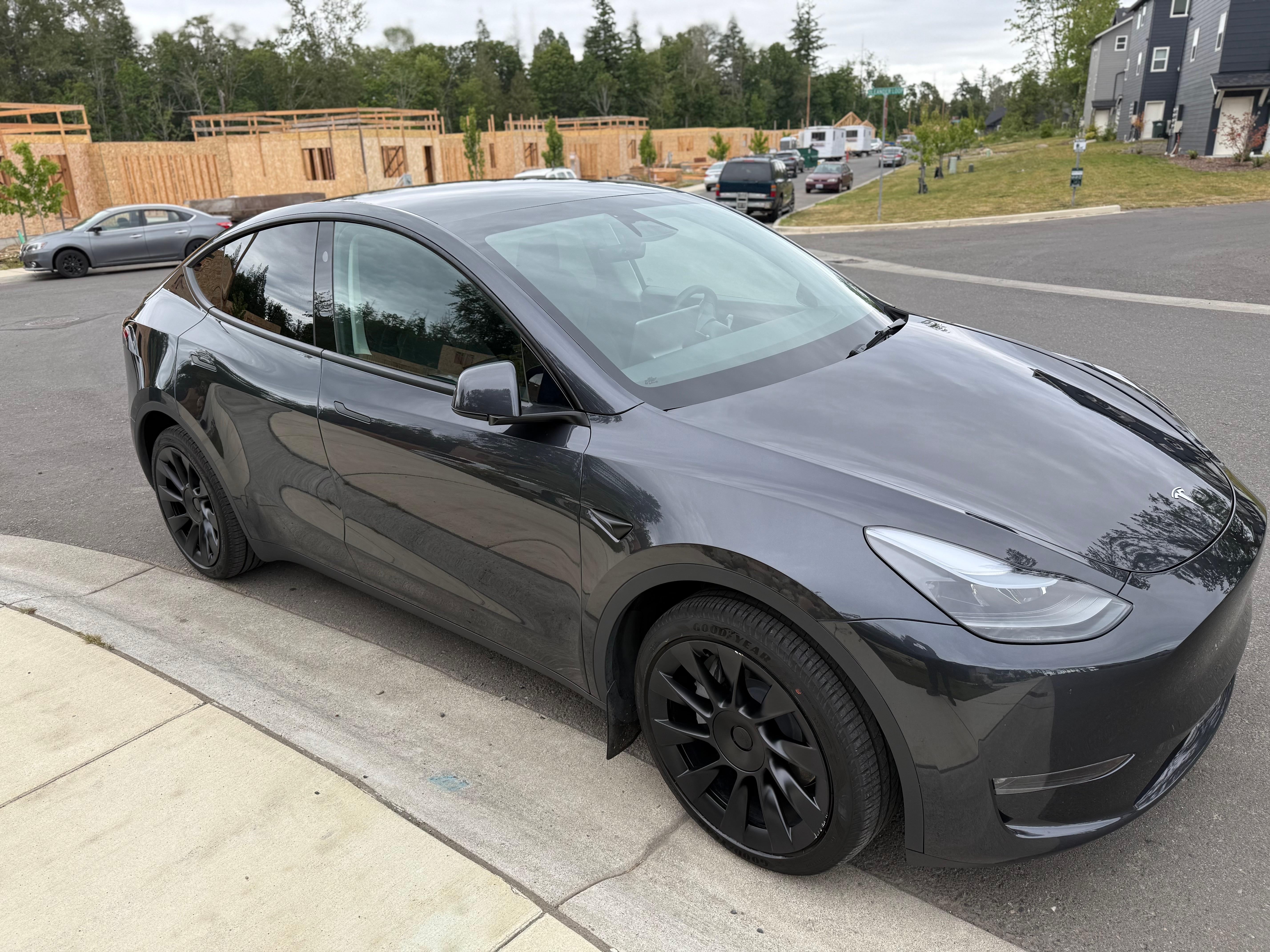 Tesla Model Y 2024 in Blaine, WA