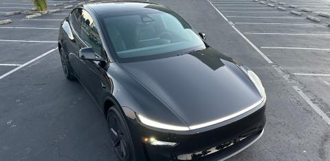 Tesla Model Y 2026