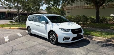 Chrysler Pacifica 2022