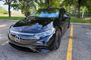 Mercedes-Benz EQS 2022 in Montréal