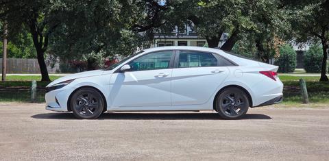 Hyundai Elantra 2021