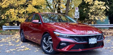 Hyundai Elantra 2024