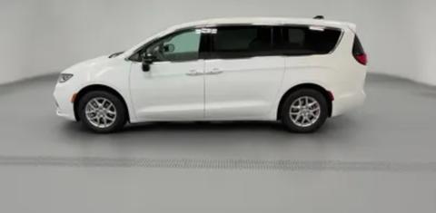 Chrysler Pacifica 2024