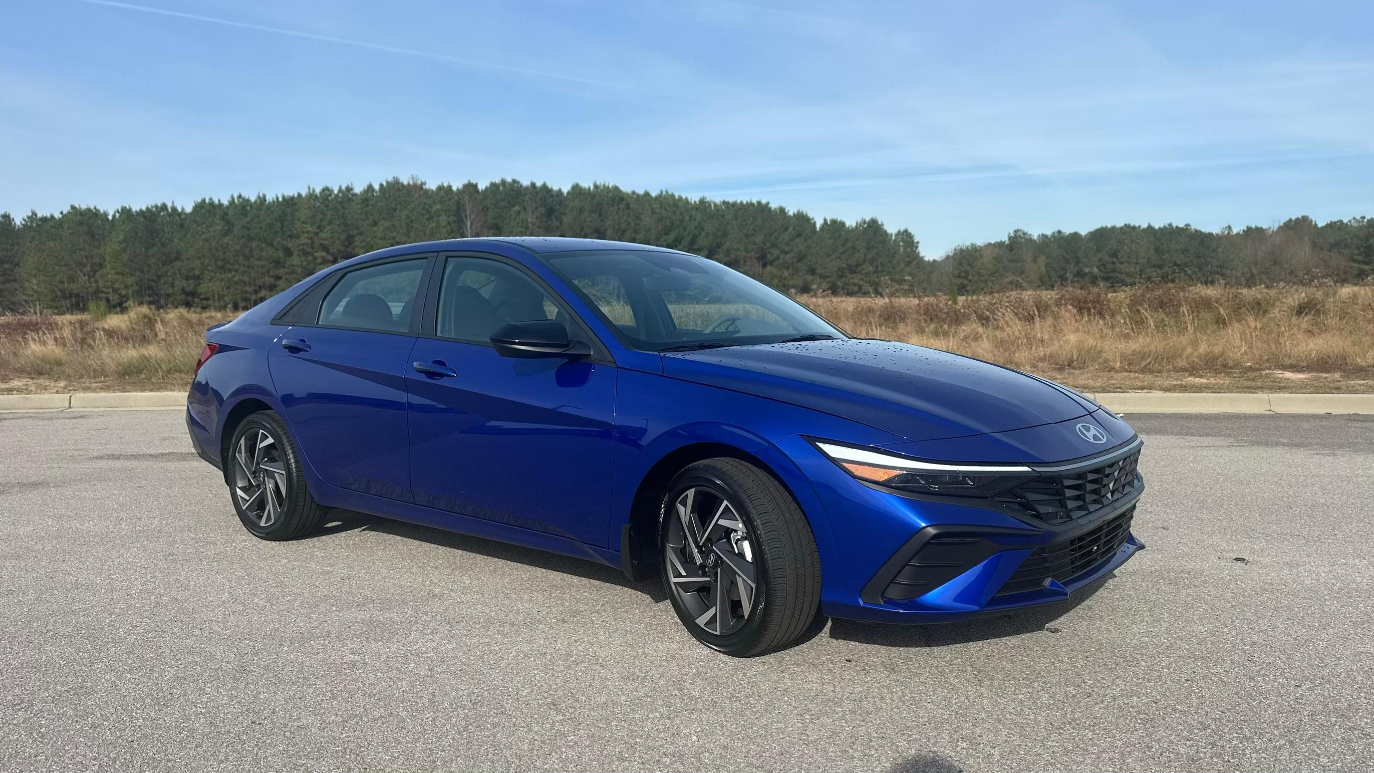Hyundai Elantra Hybrid 2025 in Blythewood, SC