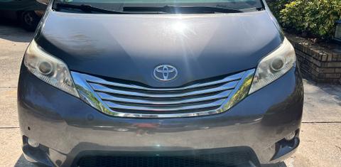 Toyota Sienna 2012