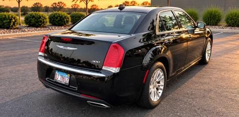 Chrysler 300 2021