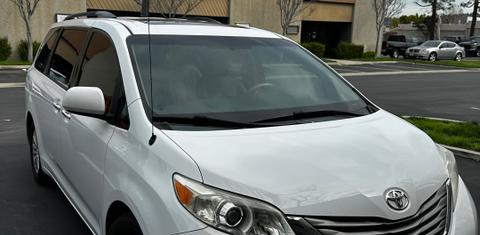 Toyota Sienna 2014