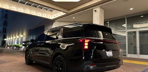 Kia Carnival Hybrid 2025