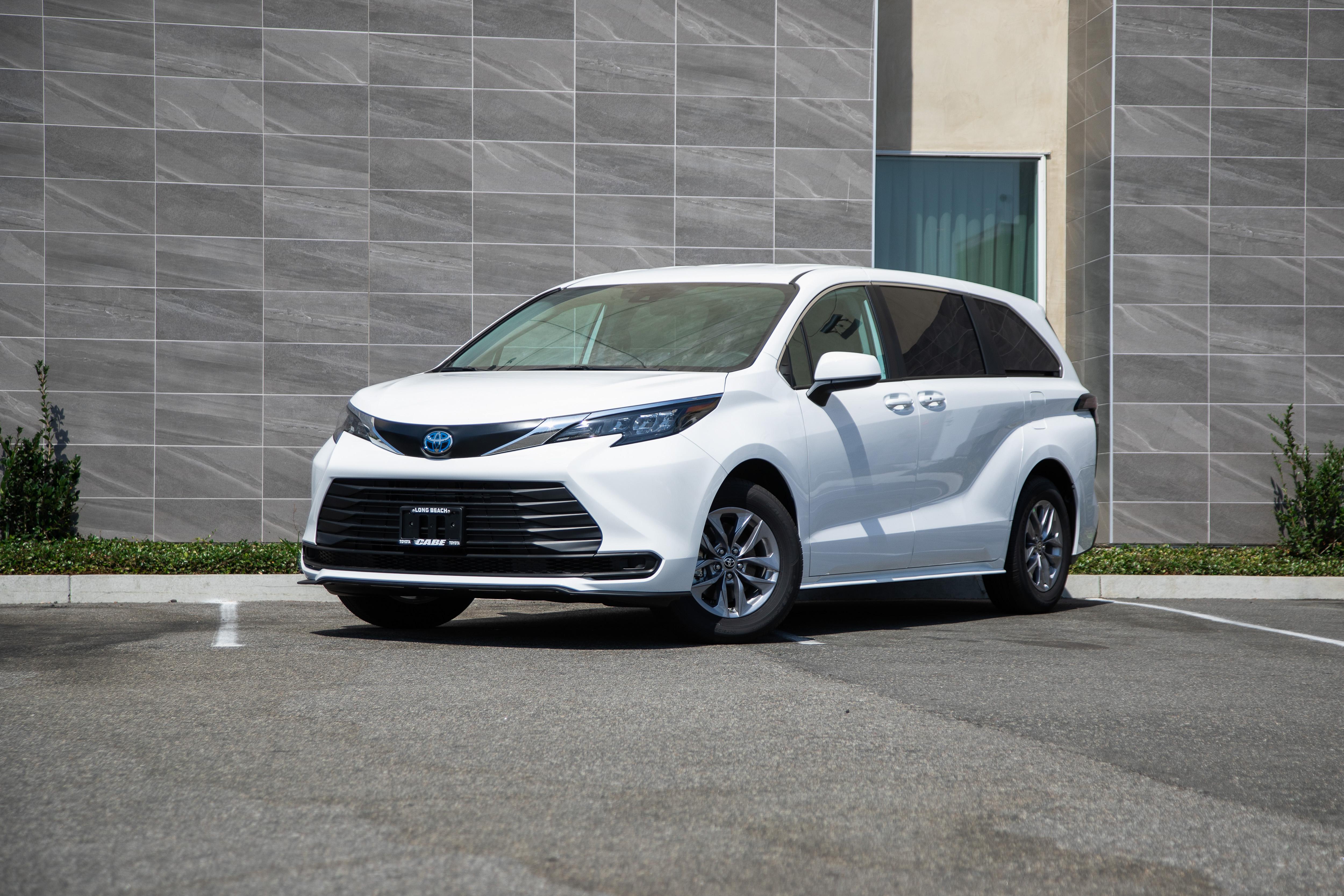 Toyota Sienna 2025 in Salt Lake City, UT