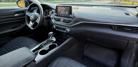 Nissan Altima 2024