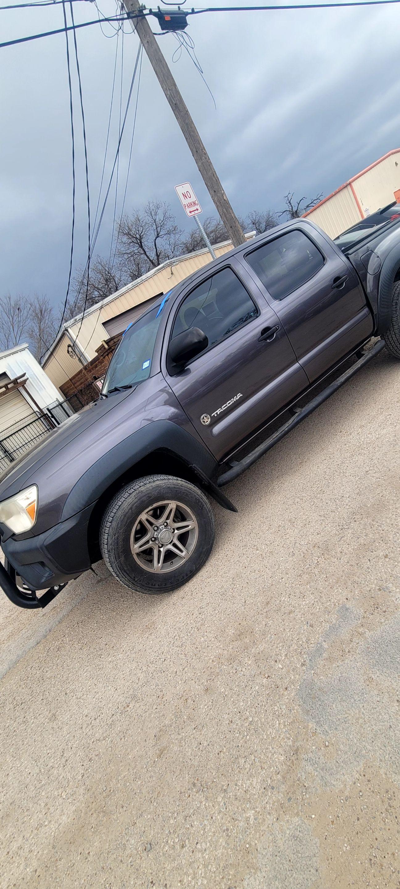 Toyota Tacoma 2012 in 