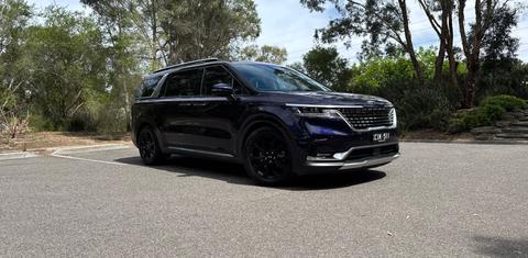 Kia CARNIVAL 2021