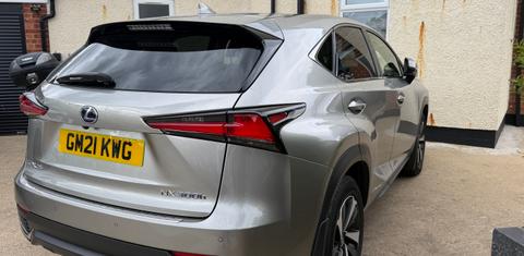 Lexus NX300h 2021