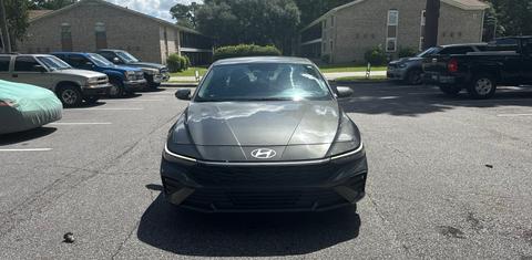 Hyundai Elantra 2024