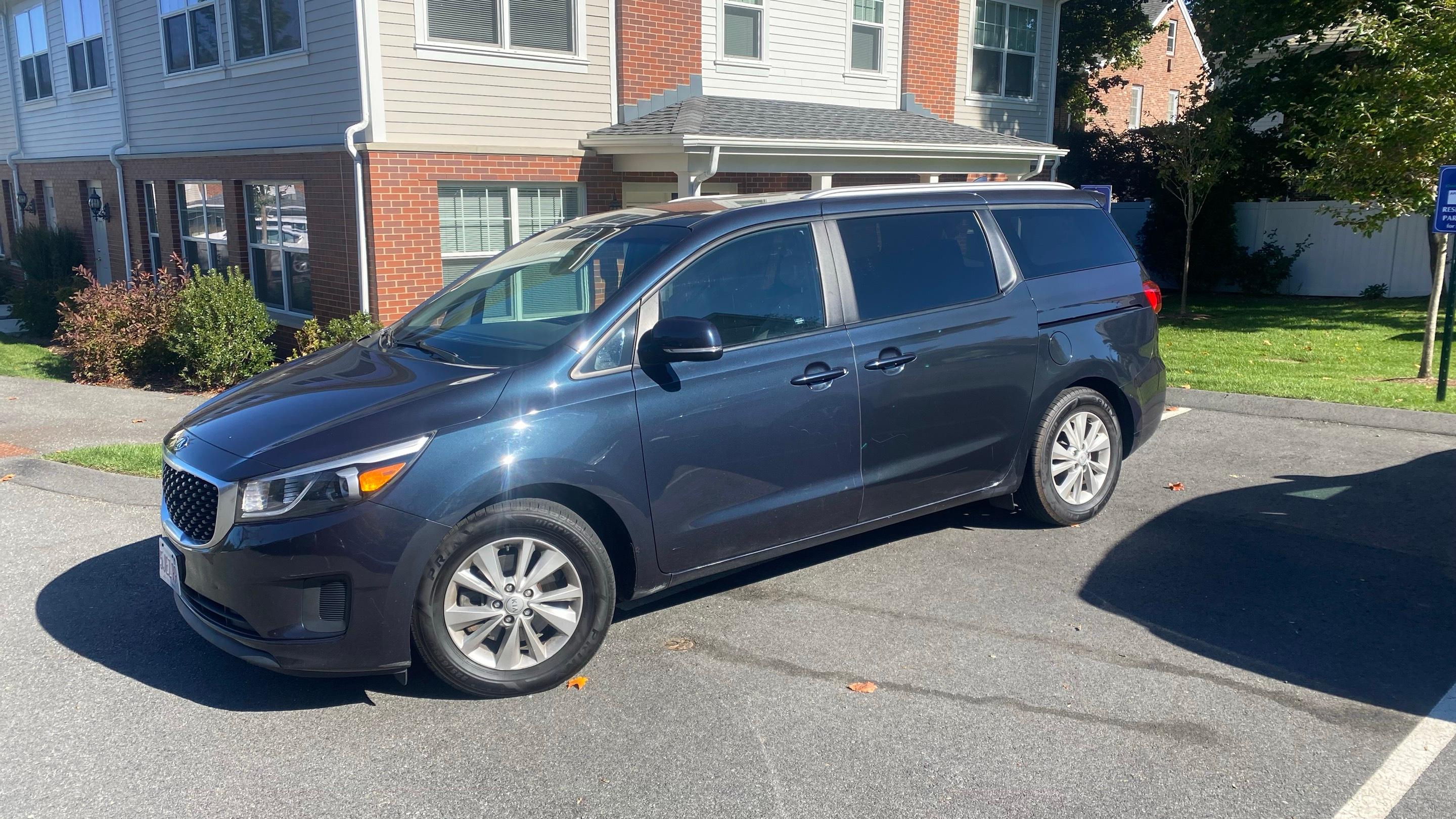 Kia Sedona 2016 in Brookline, MA