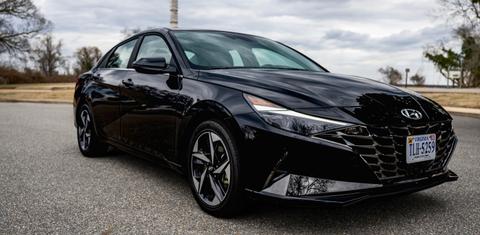 Hyundai Elantra Hybrid 2023
