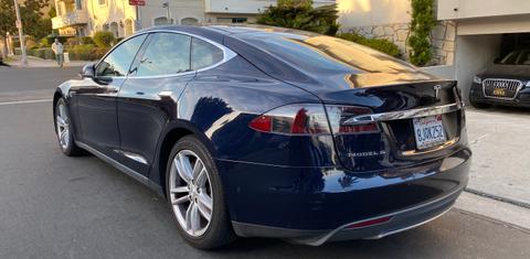 Tesla Model S 2014