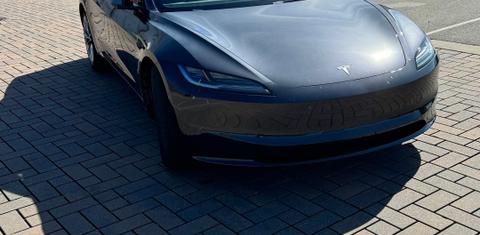 Tesla Model 3 2024