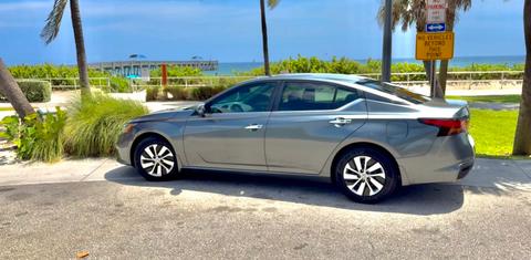Nissan Altima 2021