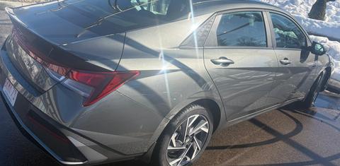 Hyundai Elantra 2025
