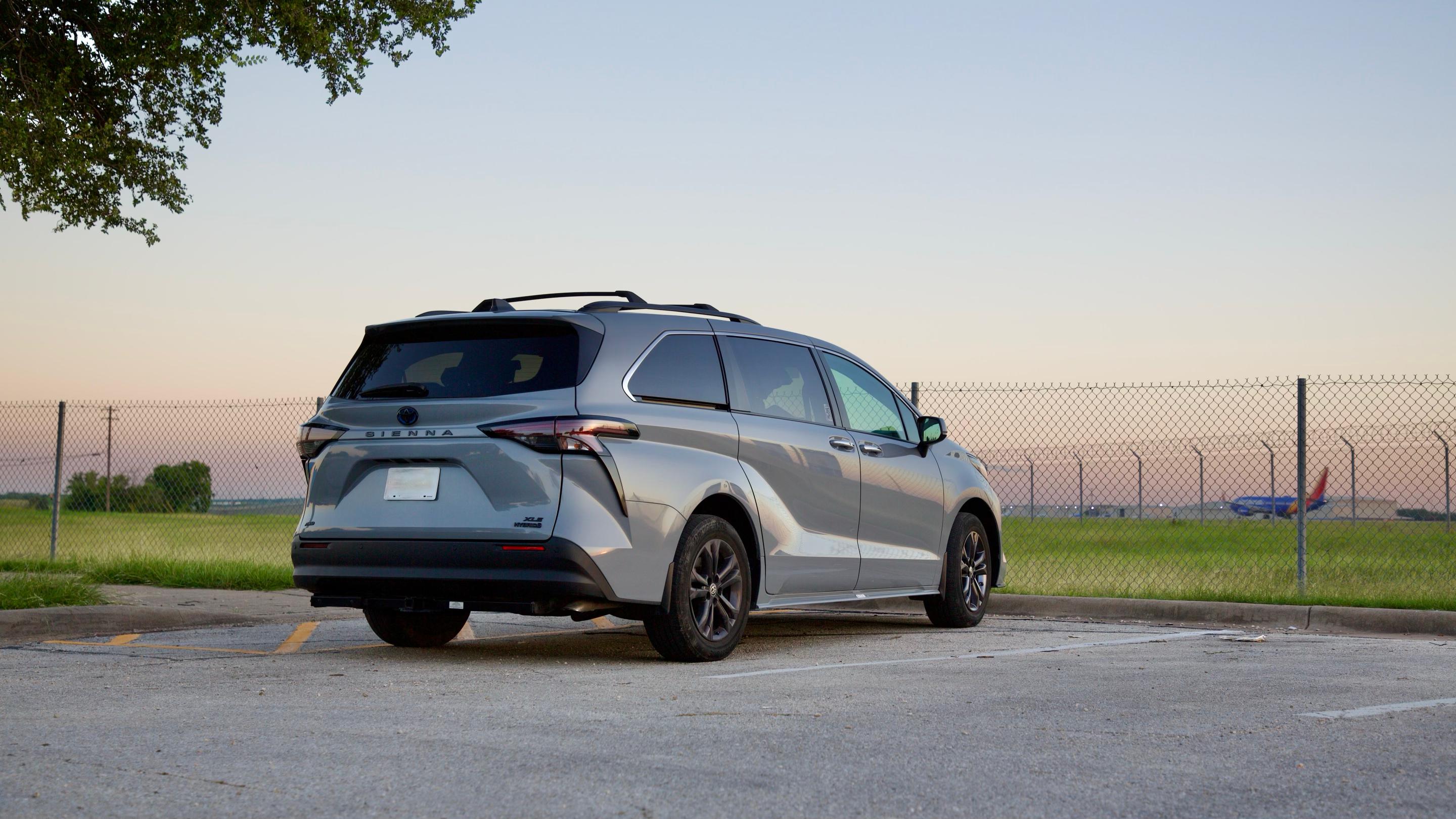 Toyota Sienna 2024 in Austin, TX