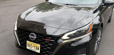 Nissan Altima 2025