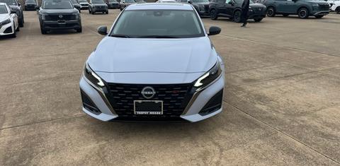 Nissan Altima 2025