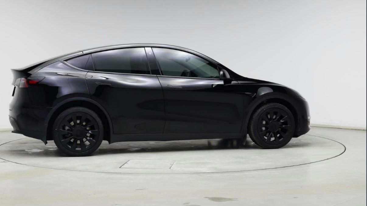 Tesla Model Y 2023 in Georgetown, TX