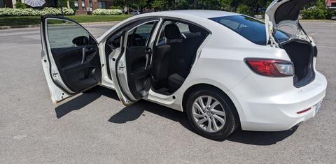 Mazda Mazda3 2012