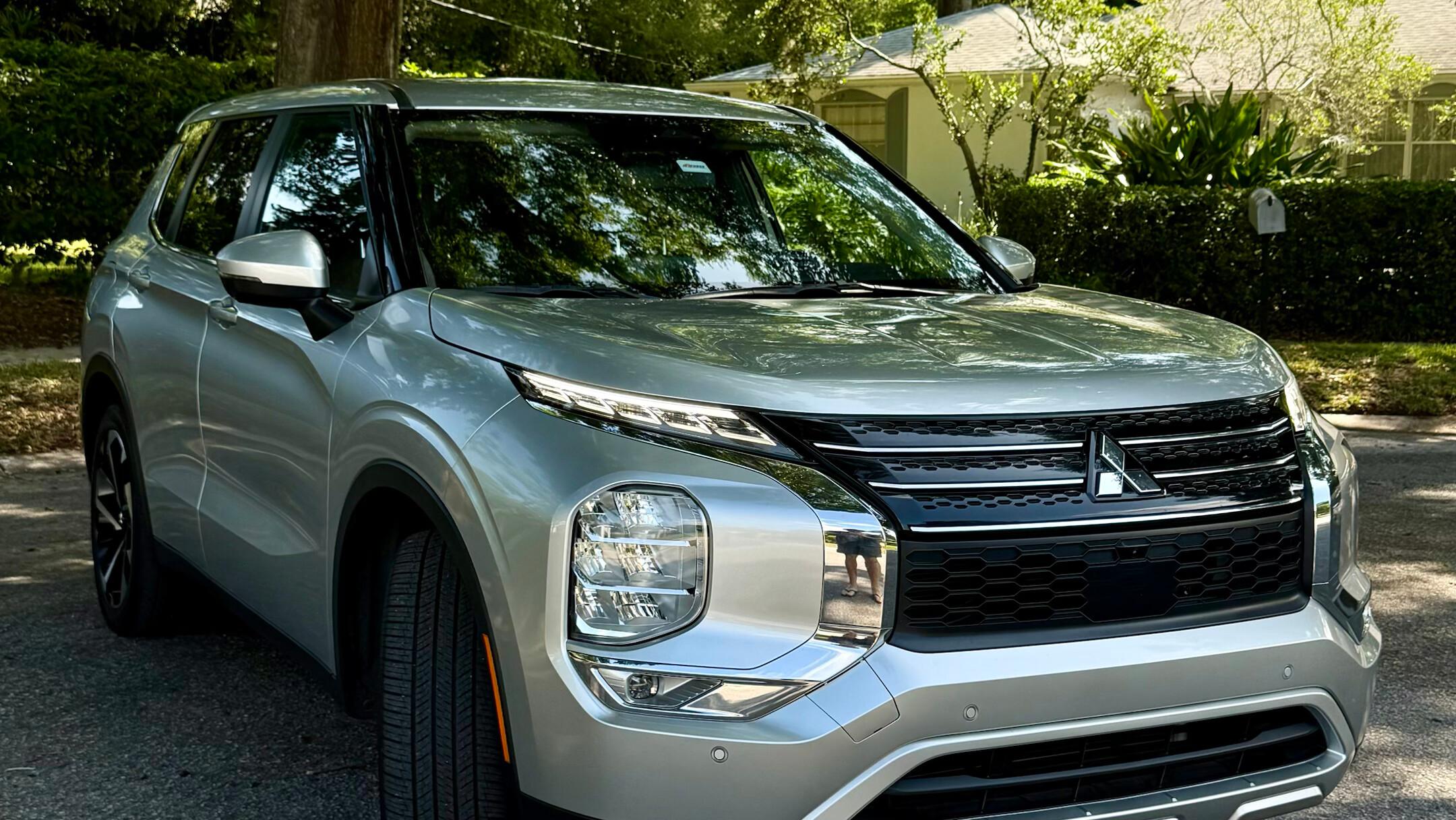 Mitsubishi Outlander 2022 in 