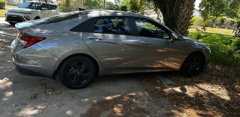 Hyundai Elantra Hybrid 2022