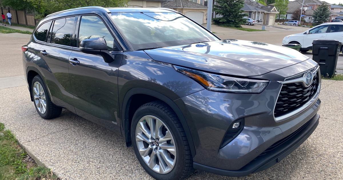Toyota Highlander Hybrid 2022 rental in Edmonton, AB by Syed U. | Turo