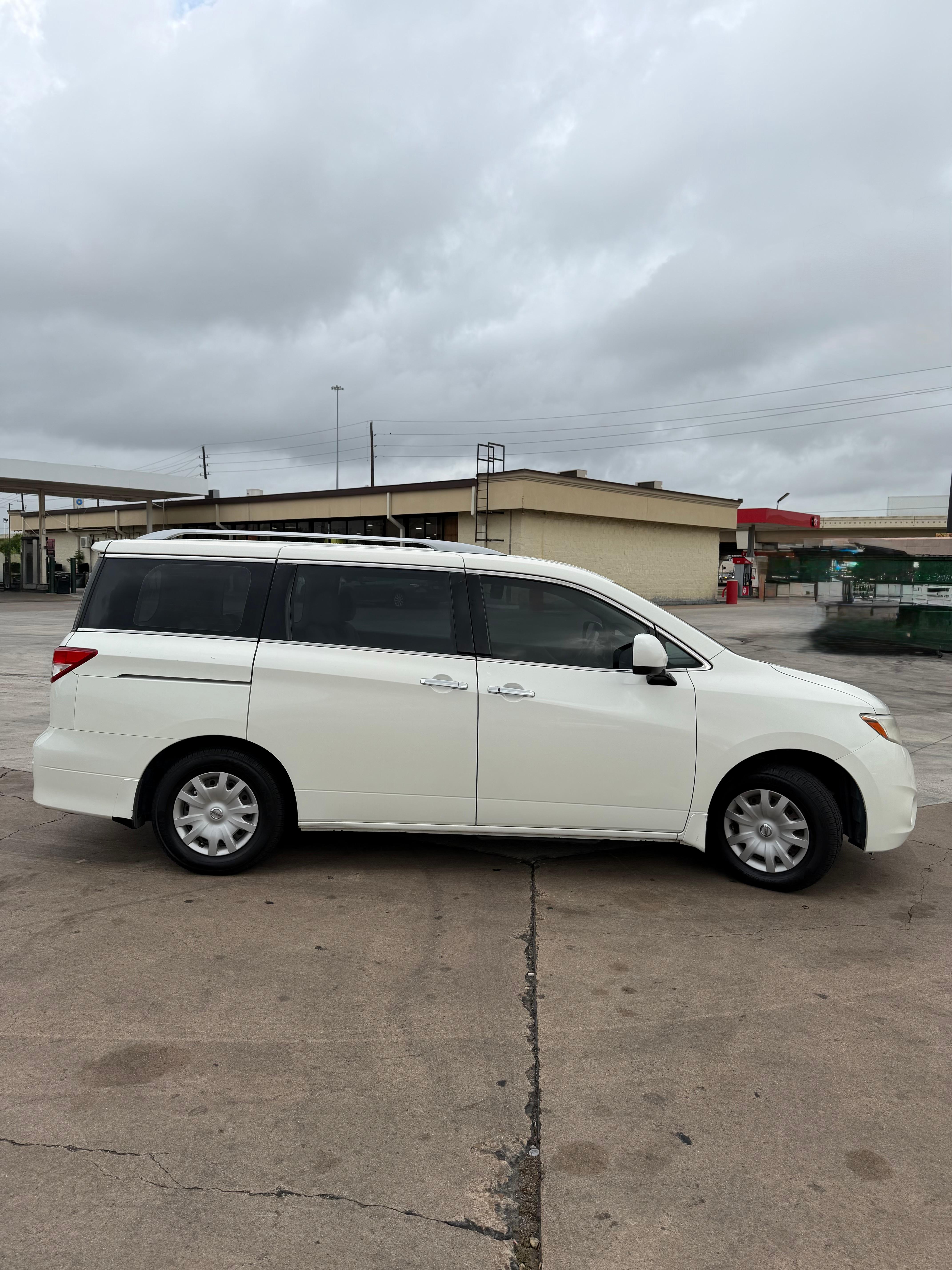 Nissan Quest 2015 in Katy, TX