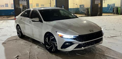 Hyundai Elantra Hybrid 2025